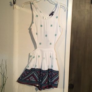 CUTE cutout back romper